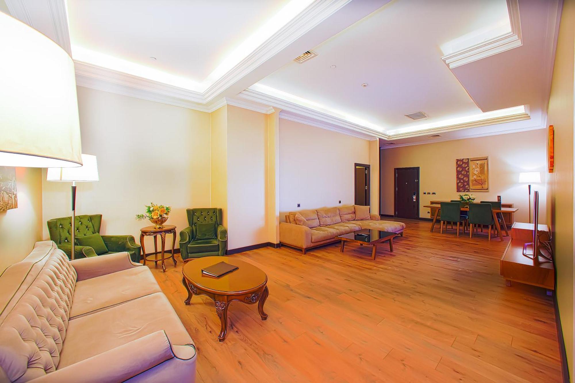 Ramada By Wyndham Istanbul Merter Exterior photo Suite